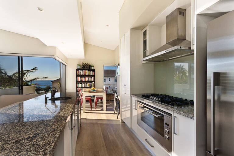 Casa Velaris enseñando en interior de una de las casa en Puebla